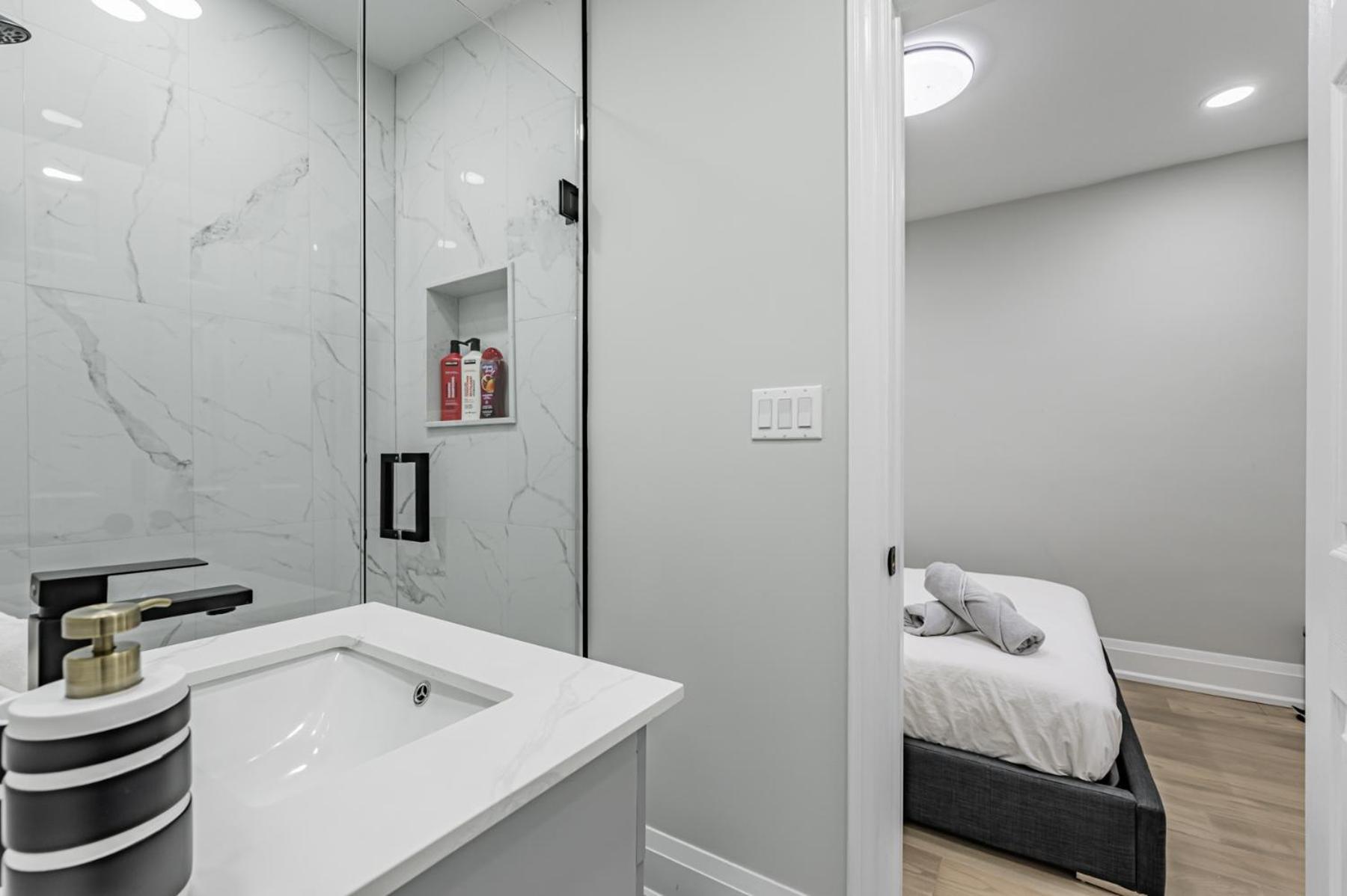 Victoria Park Suite Торонто Екстер'єр фото
